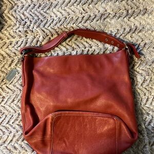 Coach Red Leather Shoulder Bag
15x14x7